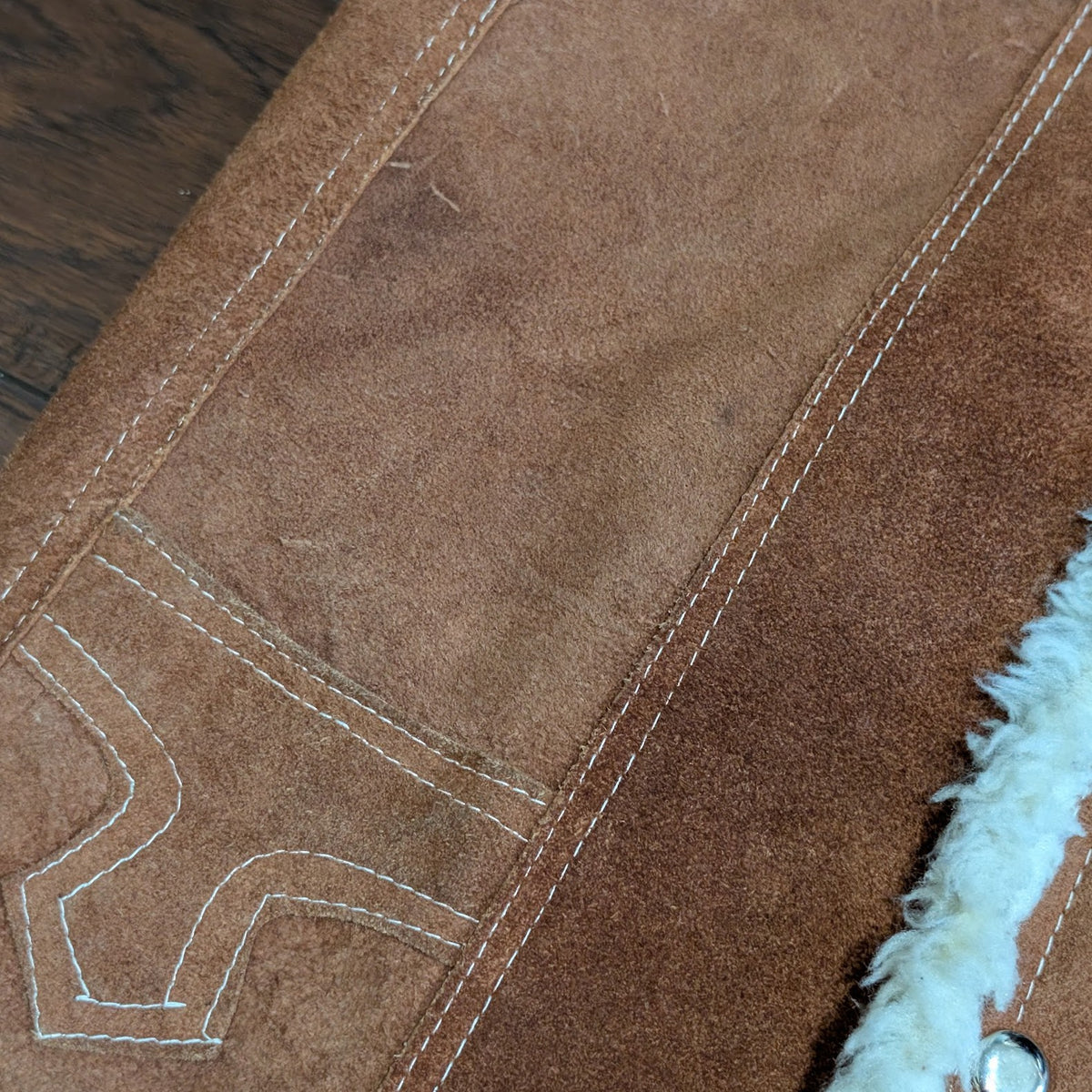 Vintage 1970s Genuine Suede Leather Sherpa Lined Western Vest Size L