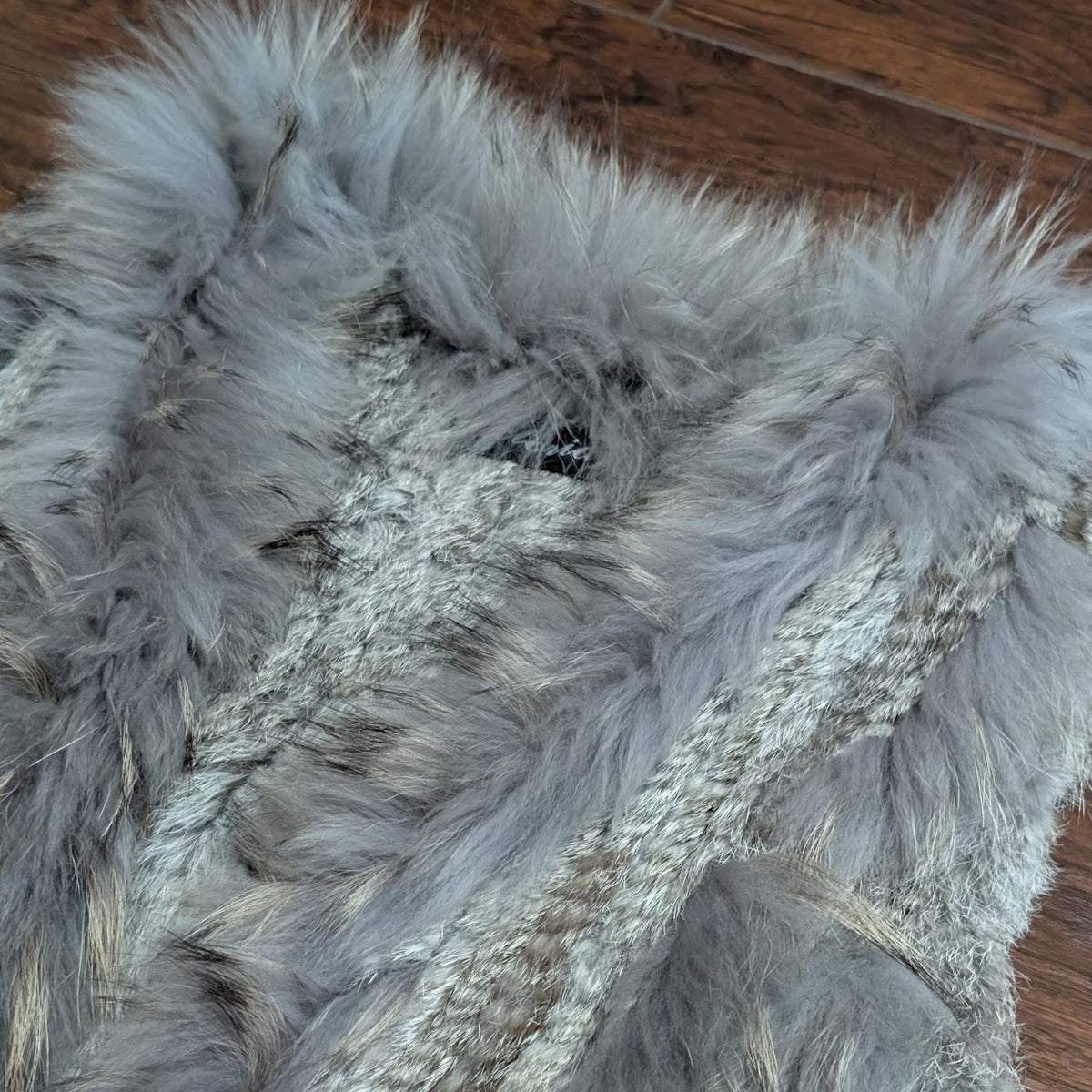 Vintage Y2K Victoria el Genuine Rabbit Fur Fringe Vest Fits M