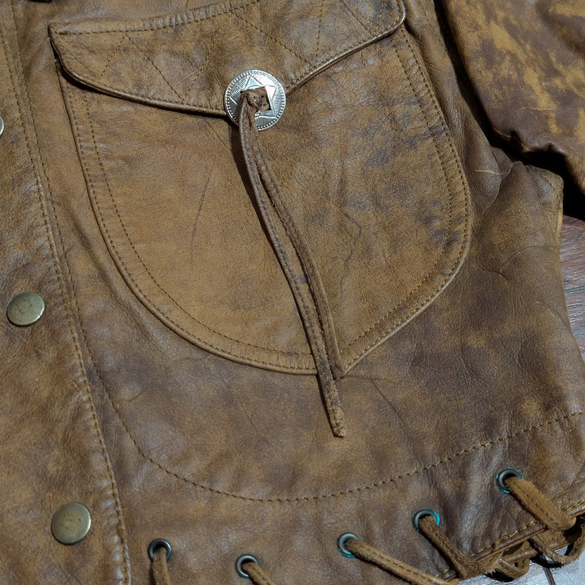 Vintage 1980s B.B. Dakota Cropped Distressed Leather Concho Jacket Size S