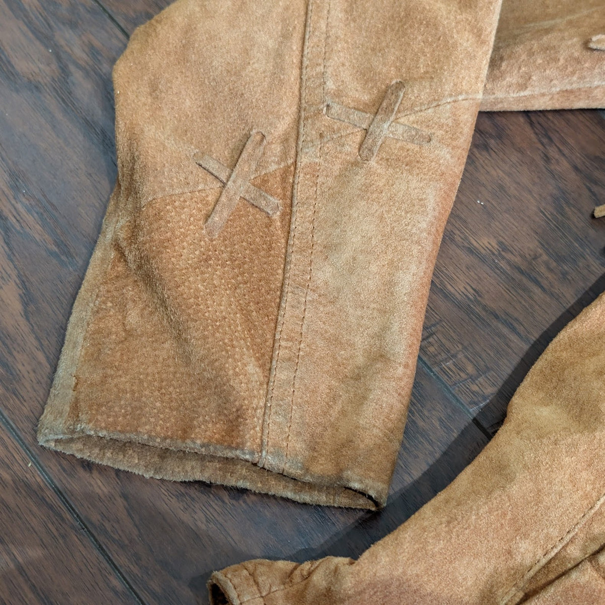 Vintage 1990s Wilsons Leather Brown Genuine Suede Fringe Jacket Size M