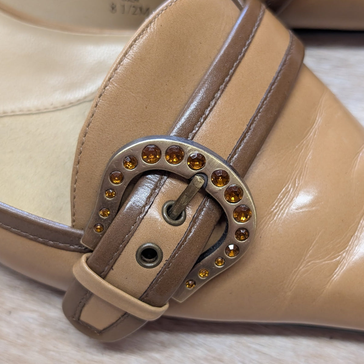 Vintage 1990s Calvin Klein Kitten Heels With Buckle Detail Size 8.5M