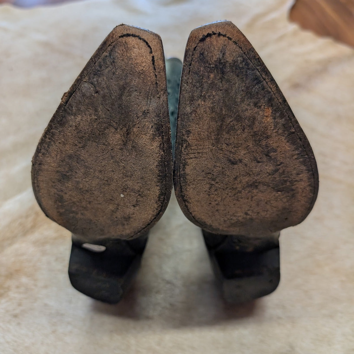 Vintage 1980s Dusty Blue and Black Tony Lama Cowboy Boots Size 8B