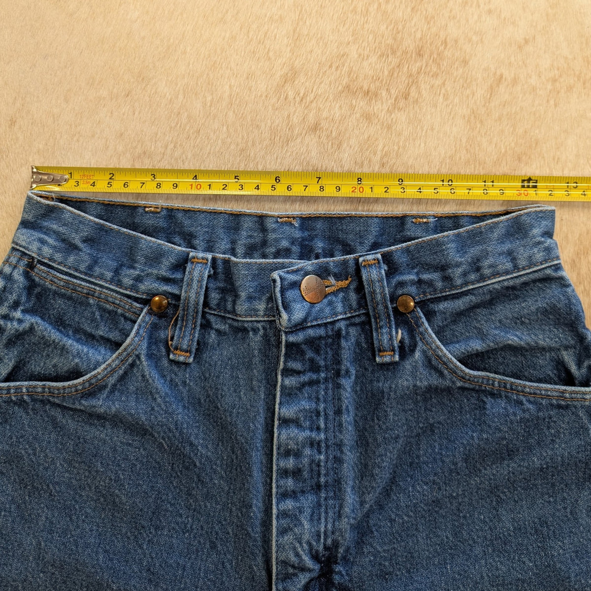 Vintage 1990s High Rise Straight Leg Wrangler Jeans Size 5