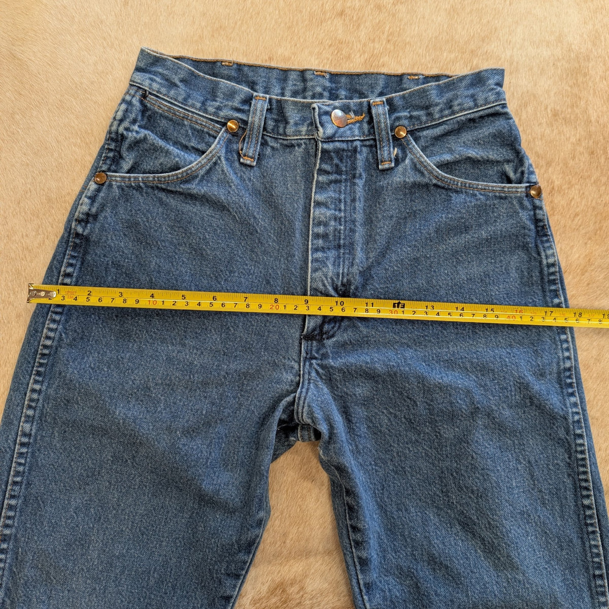 Vintage 1990s High Rise Straight Leg Wrangler Jeans Size 5