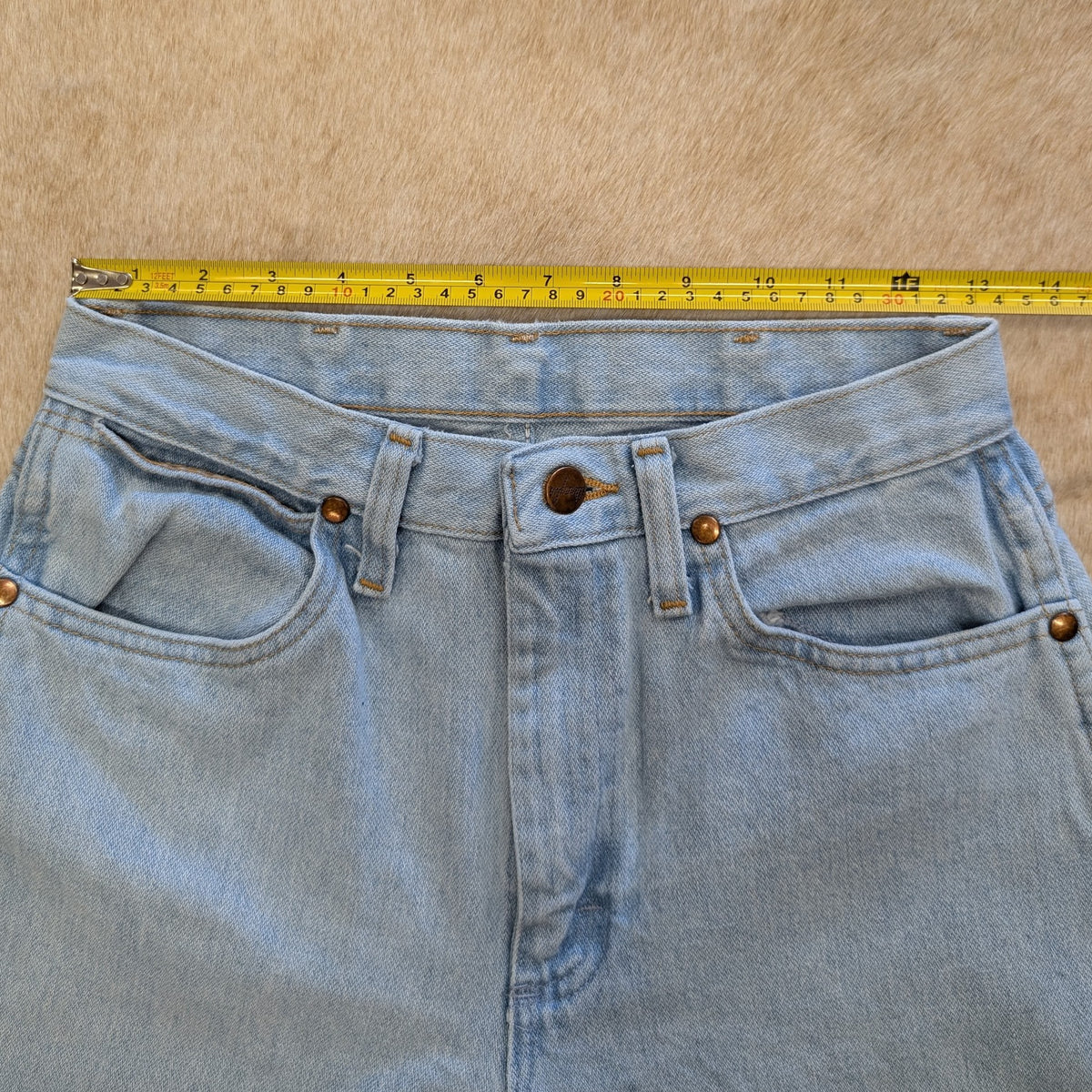 Wrangler High Rise Straight Leg Jeans Size 3