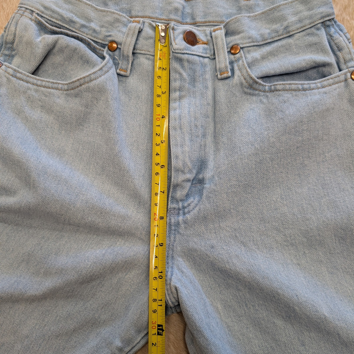 Wrangler High Rise Straight Leg Jeans Size 3