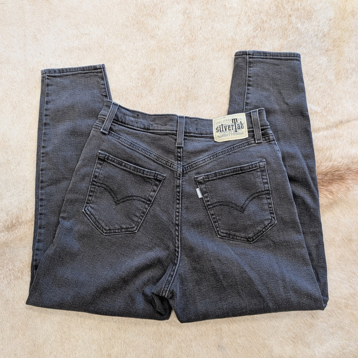 Black Levis Silver Tab Mom Jeans Size 28