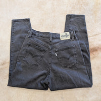 Black Levis Silver Tab Mom Jeans Size 28