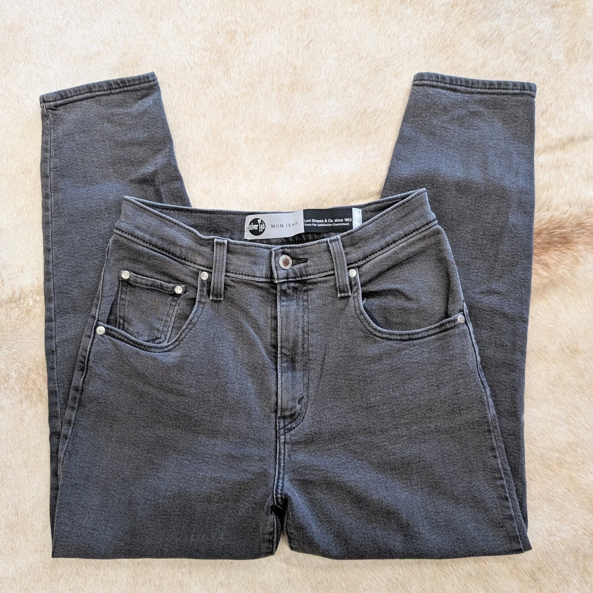 Black Levis Silver Tab Mom Jeans Size 28