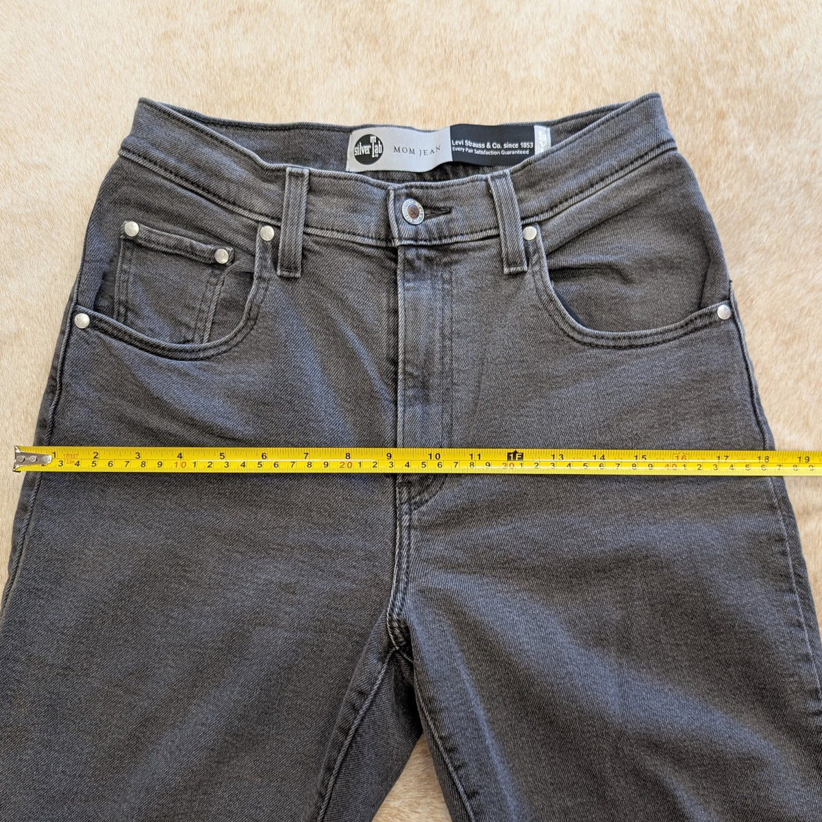 Black Levis Silver Tab Mom Jeans Size 28