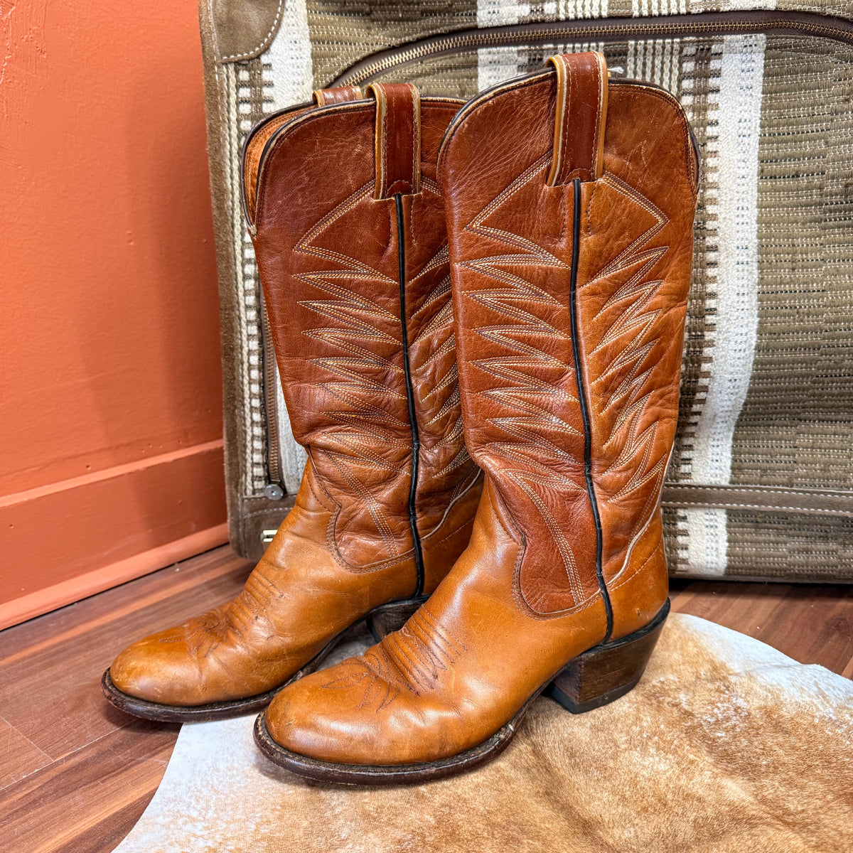 Vintage 1970s Sanders Tan Cowboy Boots Size 7.5B