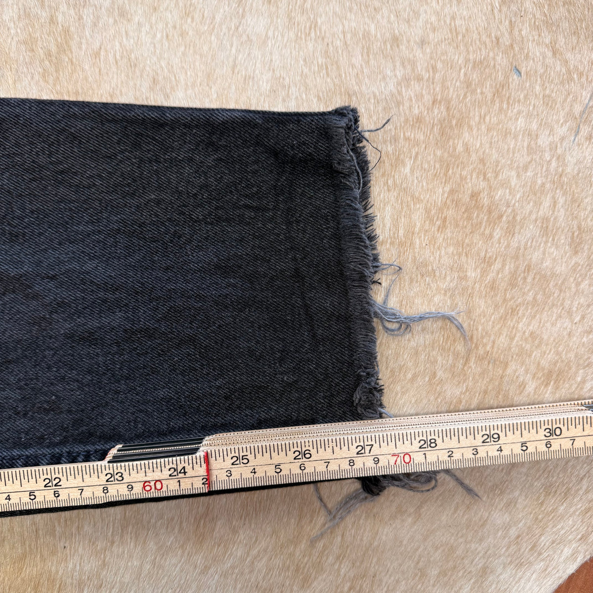 Vintage 1990s High Rise Black Levis Jeans Size 9