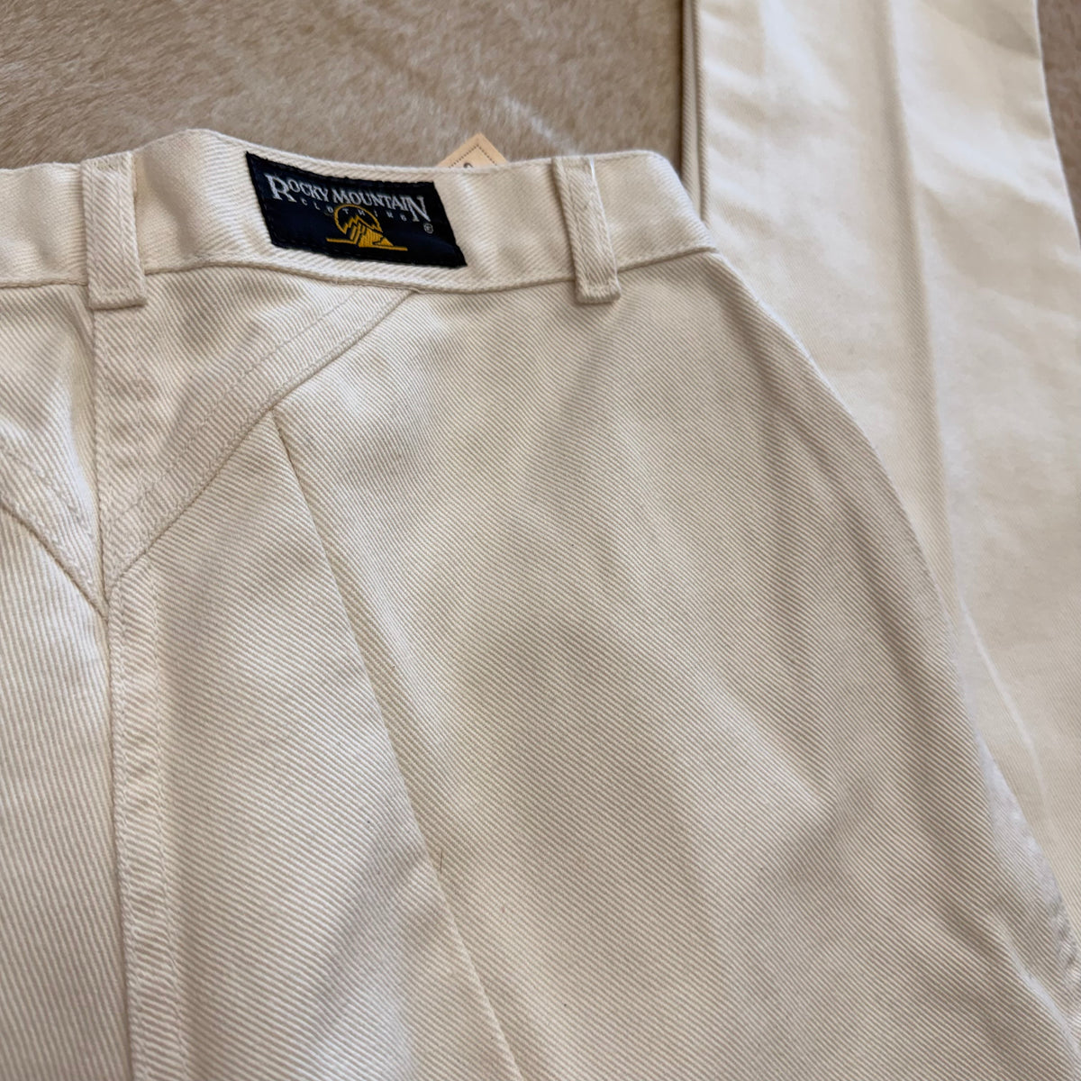 Vintage 1990s High Rise White Rocky Mountain Jeans Size 11