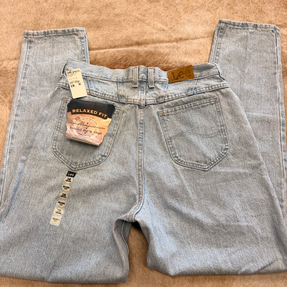 Deadstock Vintage 1990s Lee High Rise Jeans Size 16