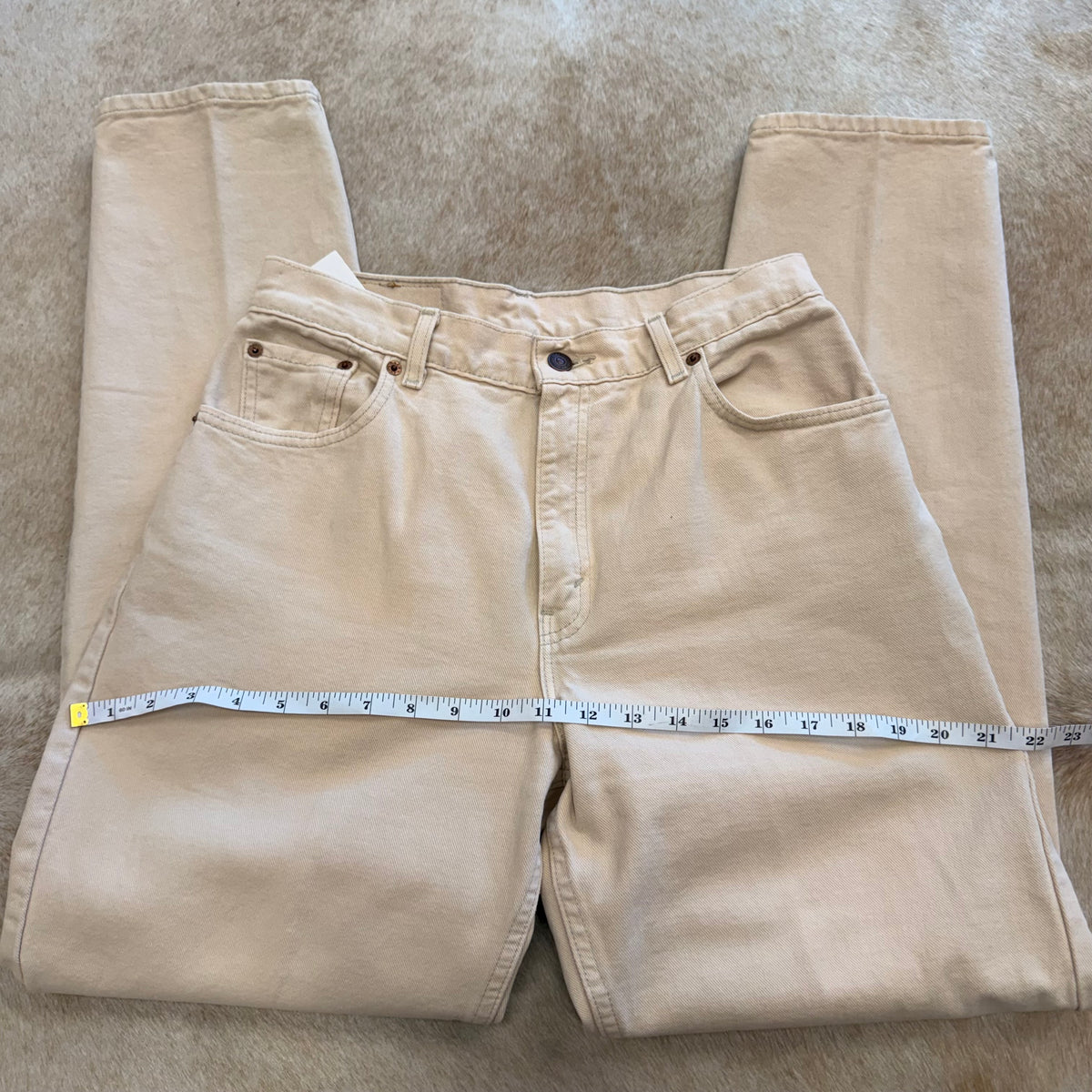 Vintage 1990s Cream Levis Jeans Size 10