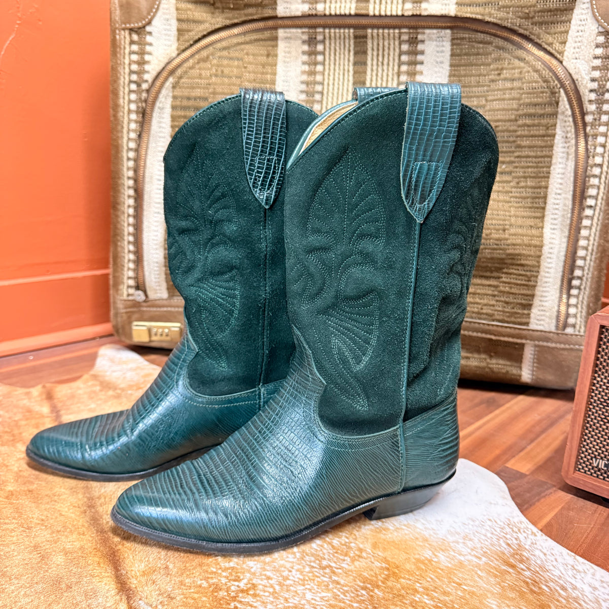 Vintage Green Suede Brass Plum Cowboy Boots Size 8