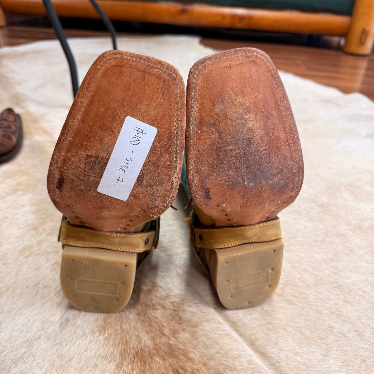 Square Toe Tan And Teal Artillo Cowboy Boots Size 7