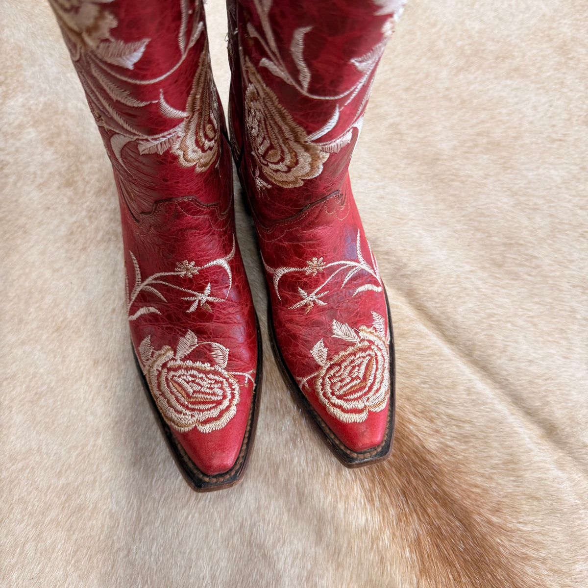 Red Embroidered Circle G Cowboy Boots Size 7