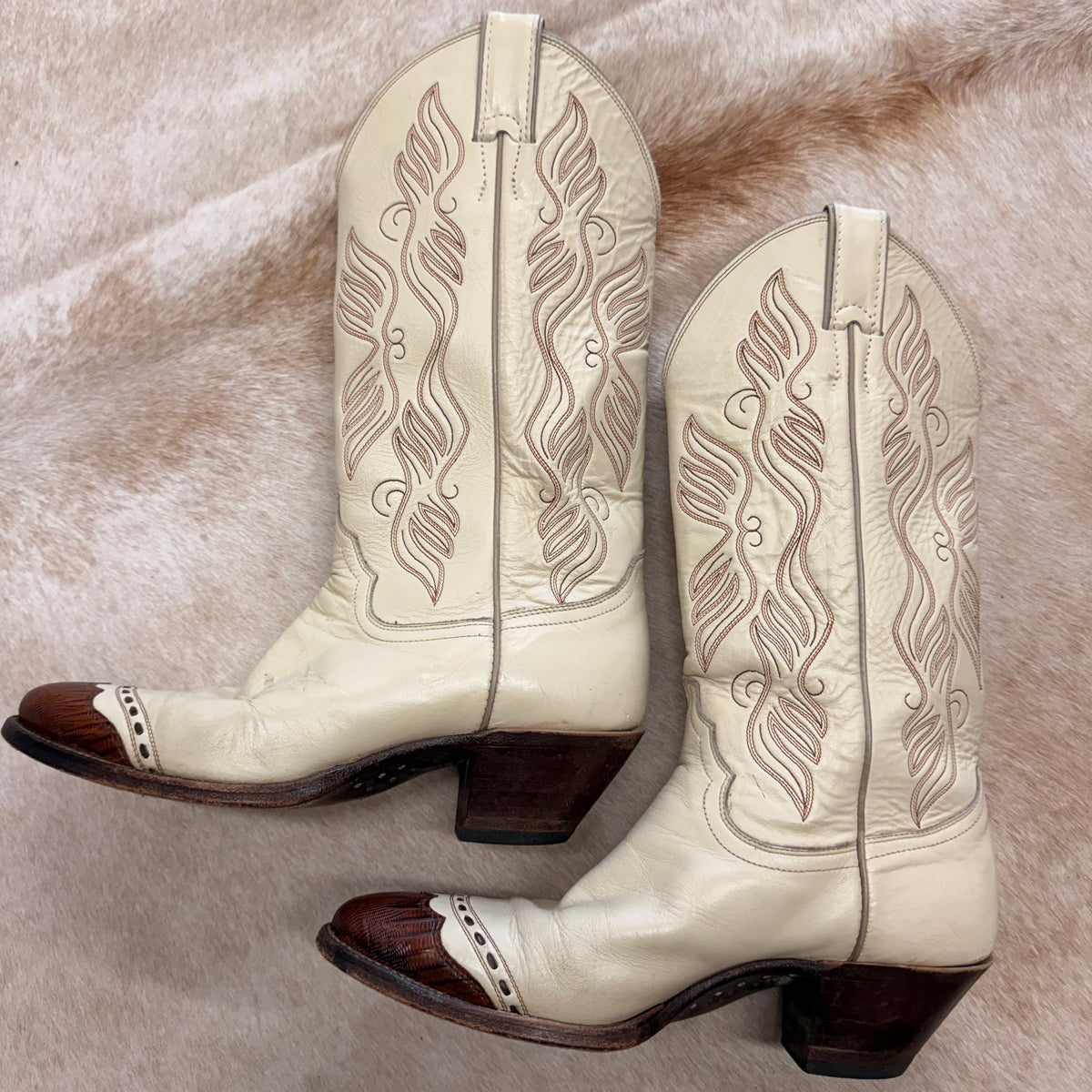 Vintage 1970s Cream And Brown Justin Cowboy Boots Size 8
