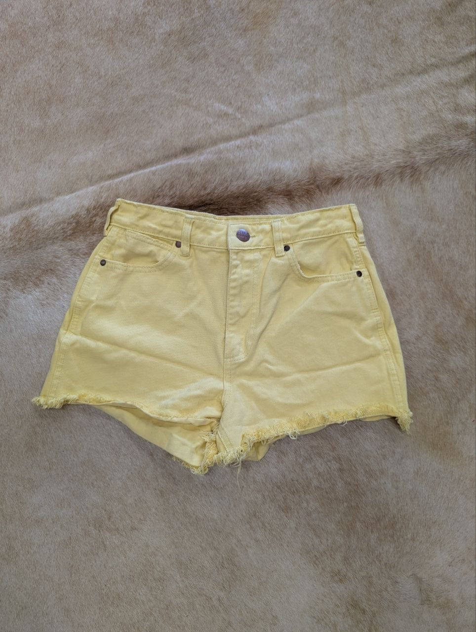 Y2K Wrangler x Billabong High Rise Yellow Shorts Size 26