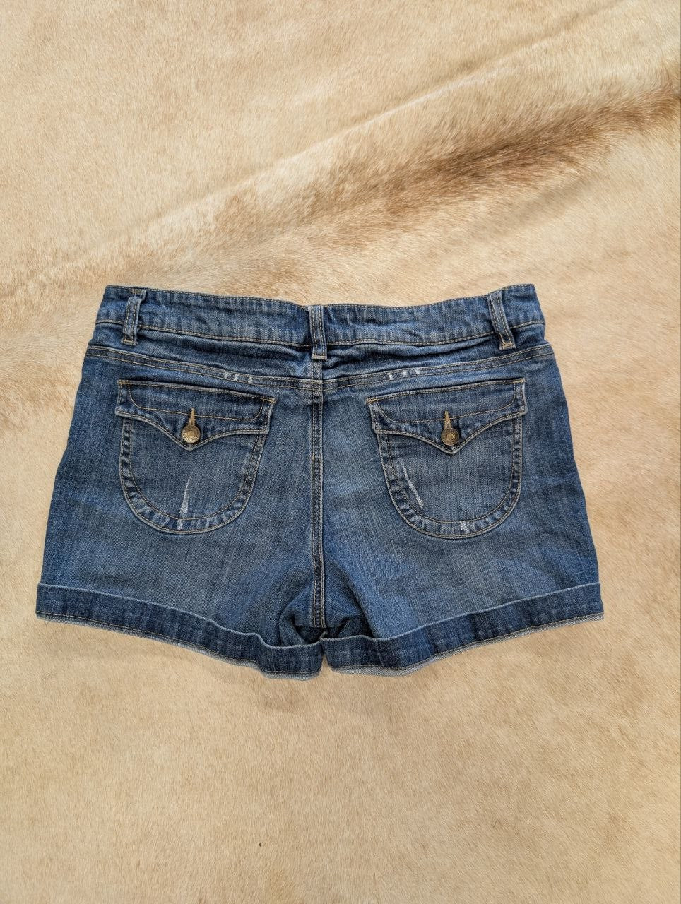 Mid Rise Canyon River Blues Shorts Size 10