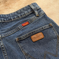 High Rise Wrangler Cutoff Shorts Size 7/8